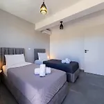 Starry Sky Luxury 6 *