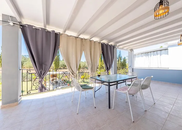 Starry Sky Luxury 6 * Λευκίμμη
